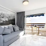 Home2book Bright Ocean View 아파트