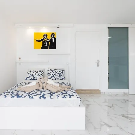 Apartment Home2book Bright Ocean View *