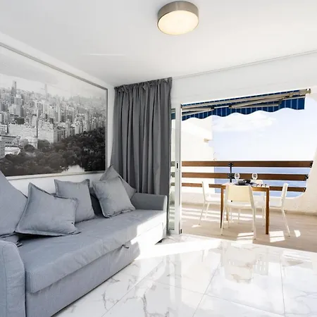 Home2book Bright Ocean View Apartment